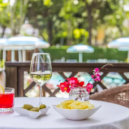 Stacchini 3* チェゼナーティコ